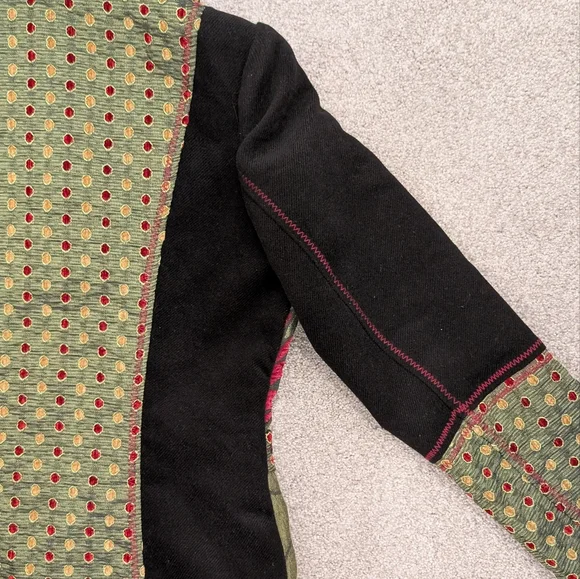 GUC Neslay Paris Women Sz S Jacquard Long Blazer Jacket Black Green Floral Fairy - Picture 10 of 11